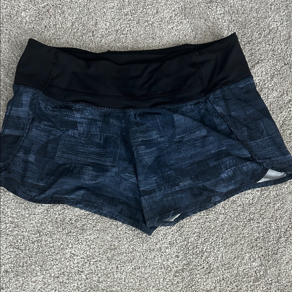 Lululemon Women's Black and Blue Patterned Shorts